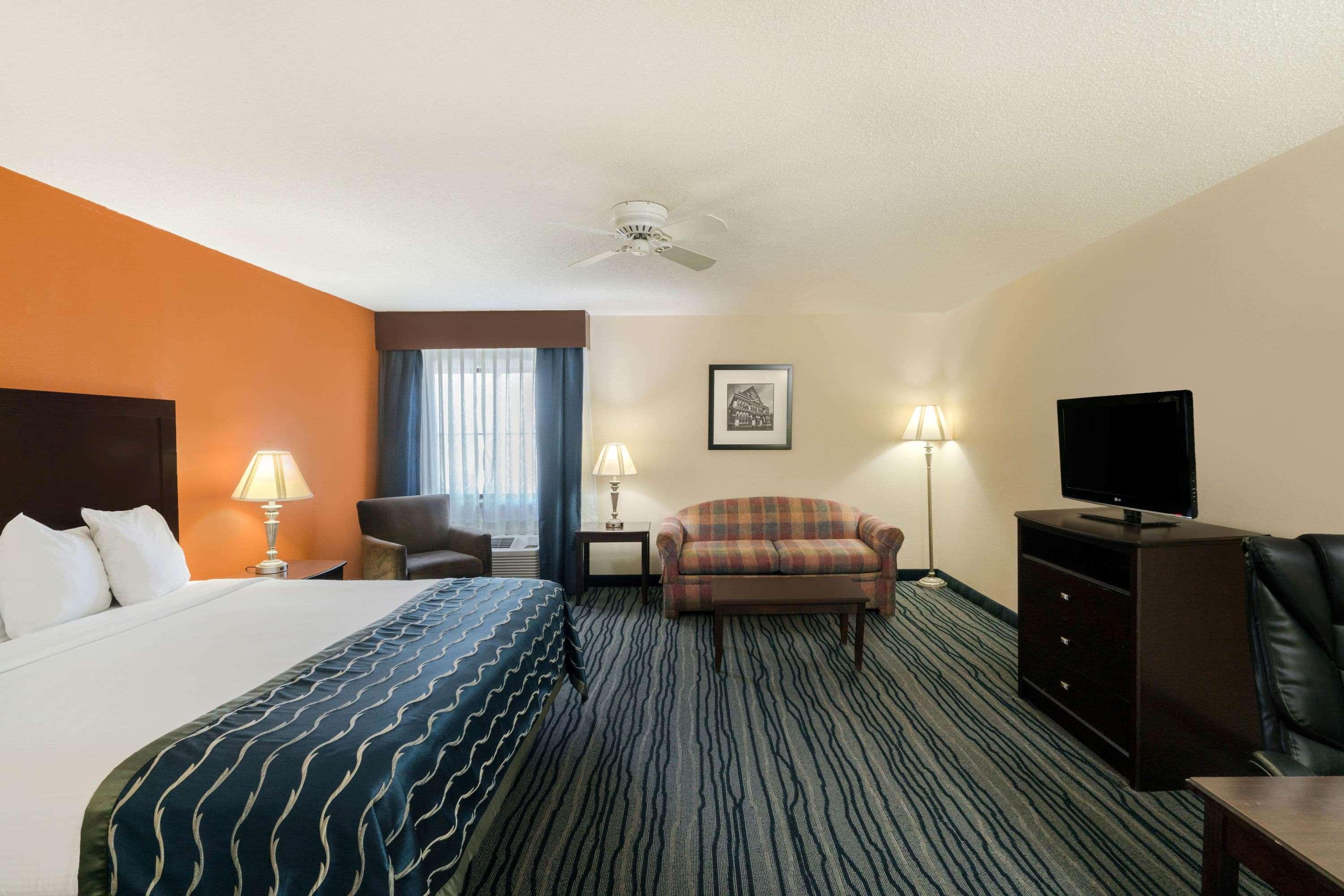 Comfort Inn & Suites Brentwood Exterior photo
