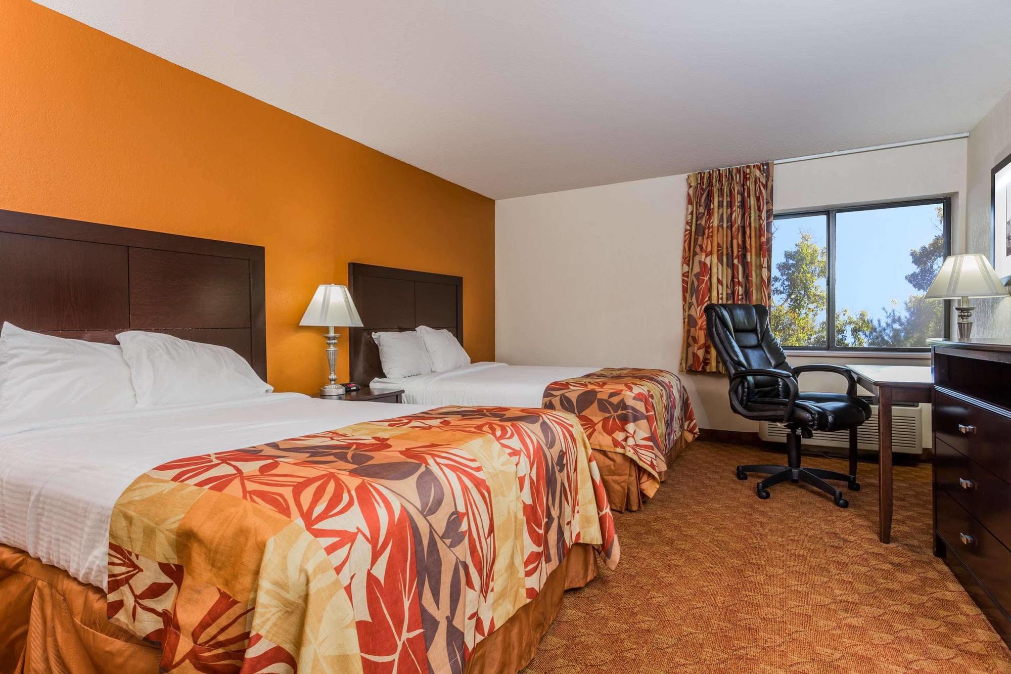 Comfort Inn & Suites Brentwood Exterior photo